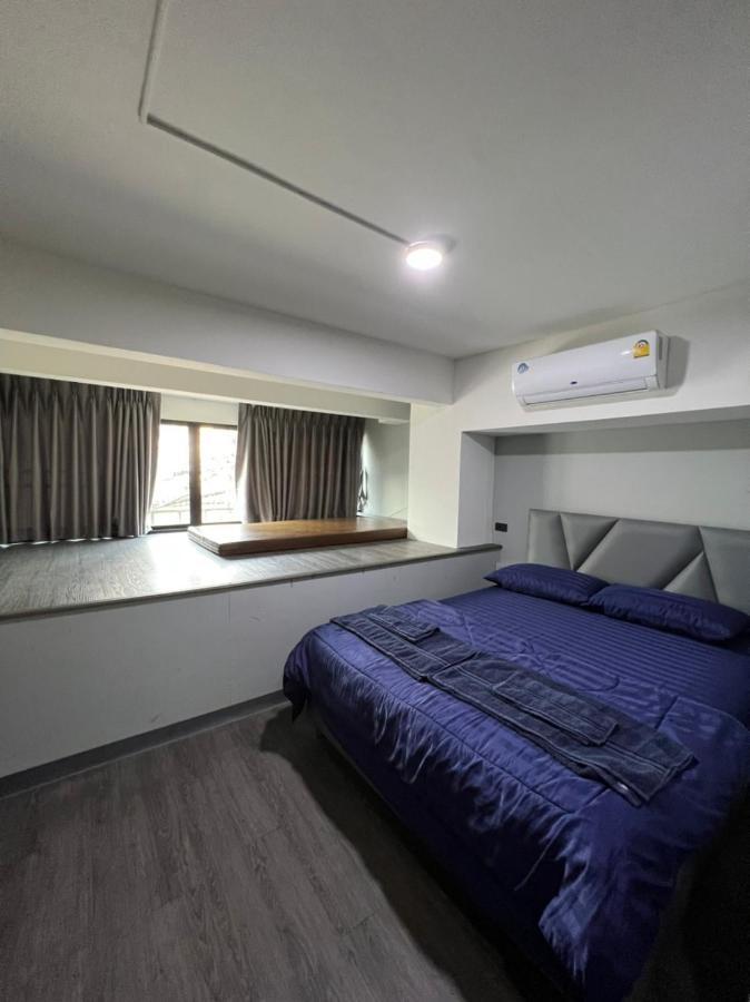 W71 Hotel Банкок Екстериор снимка